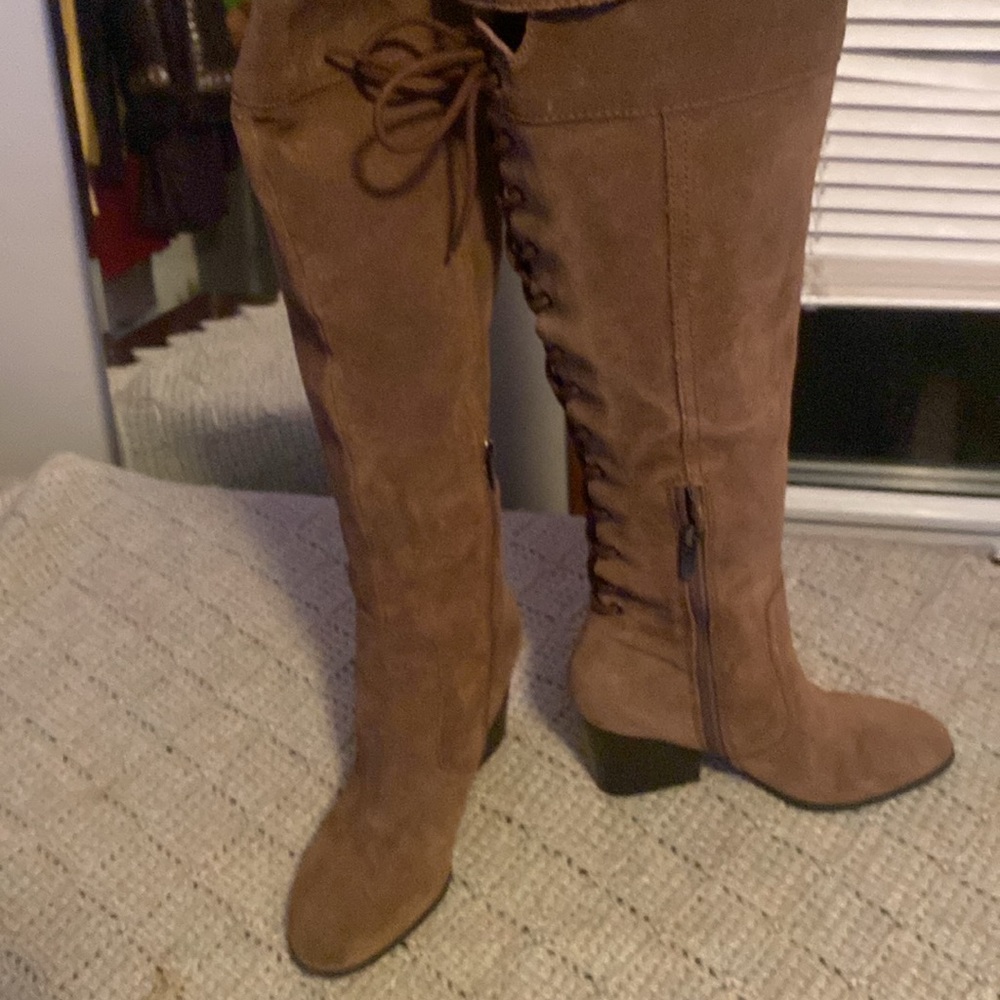 🦊 👢Tall lace brown suede with buckle. EUC. All heights pictured. 3 inch heel. - Picture 16 of 16